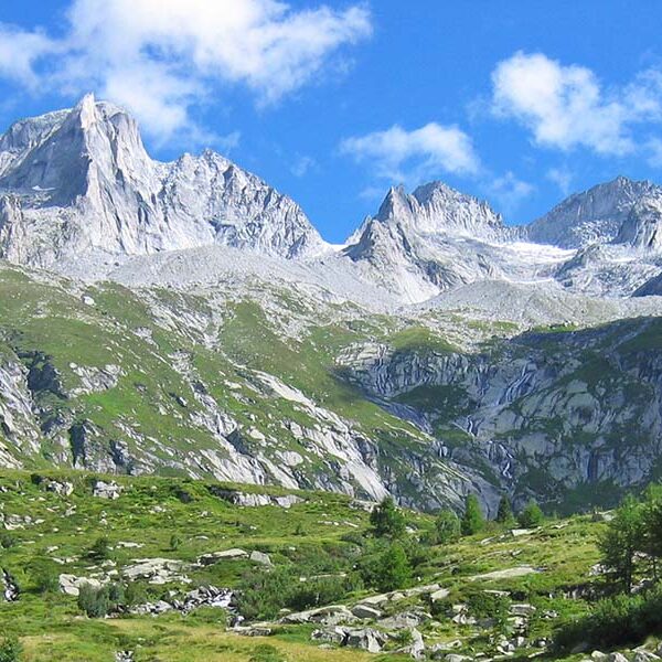hiking and trekking in Lombardy