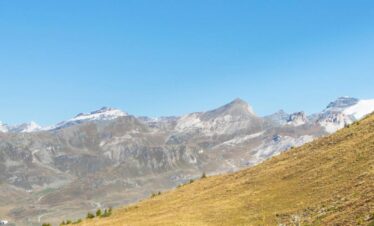 one day hike aosta matterhorn cheneil