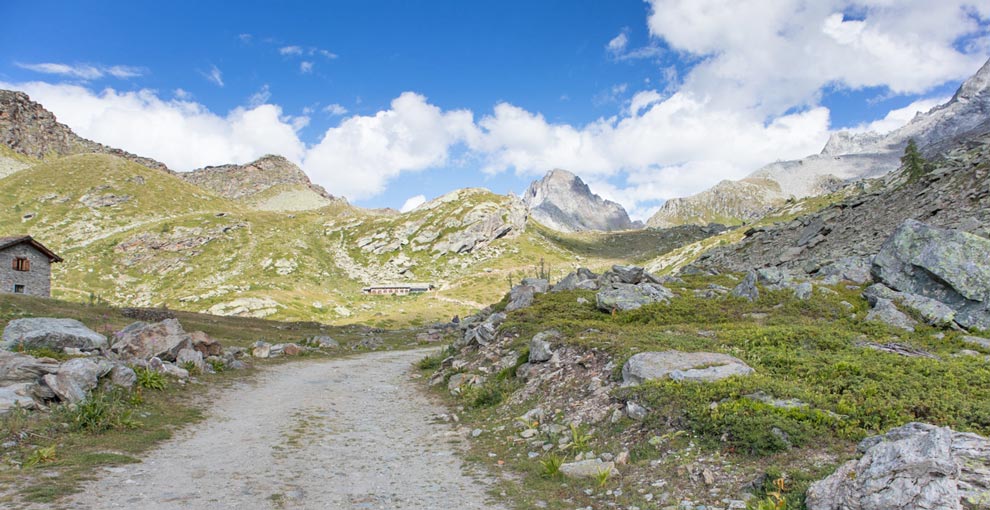 Benevolo Mountain hut