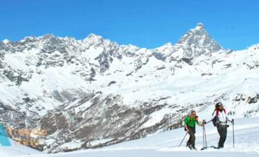 hiking with matterhorn view